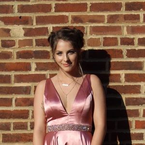 Meet your Posher, Jayde